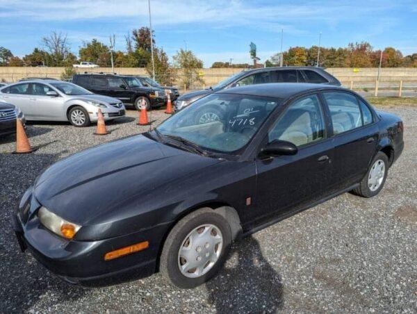 2001 Saturn S Series - Image 3