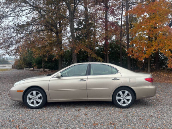 2006 Lexus ES 330 4dr Sedan  •  145,605 miles - Image 2