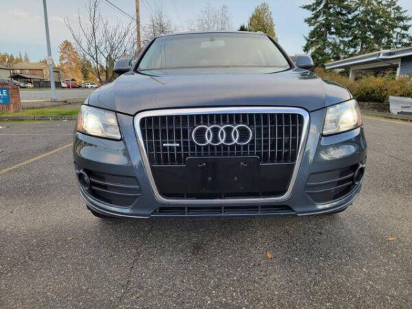 2010 Audi Q5 AWD 3.2 quattro Premium Plus 4dr SUV  •  122,775 miles