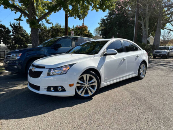 2014 Chevrolet Cruze - Image 3