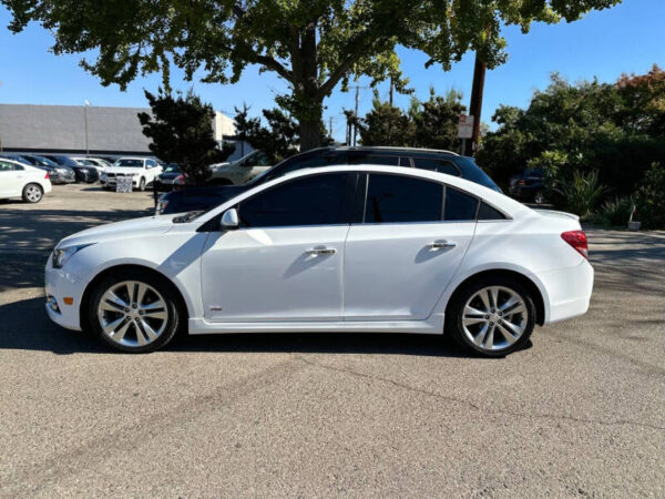 2014 Chevrolet Cruze - Image 4