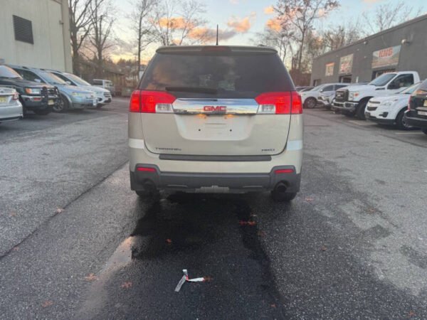 2014 GMC Terrain AWD SLE-2 4dr SUV  •  106,255 miles - Image 12