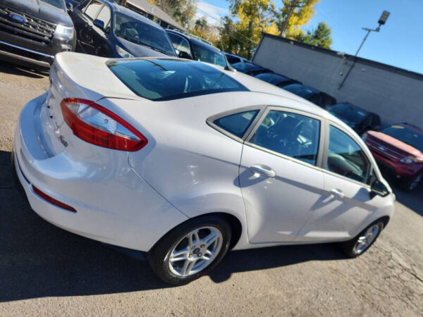 2017 Ford Fiesta SE 4dr Sedan  •  13,102 miles - Image 18