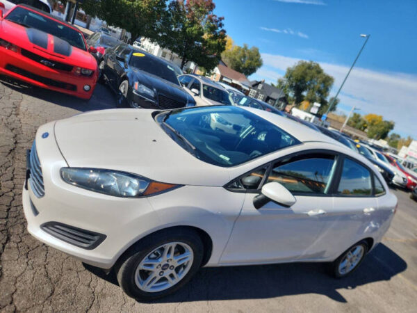 2017 Ford Fiesta SE 4dr Sedan  •  13,102 miles - Image 27