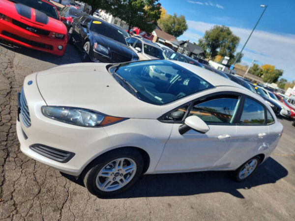 2017 Ford Fiesta SE 4dr Sedan  •  13,102 miles - Image 22