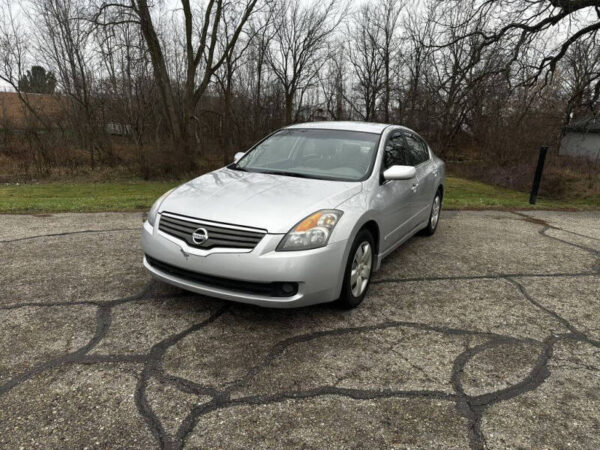 2007 Nissan Altima 2.5 4dr Sedan  •  151,751 miles - Image 12