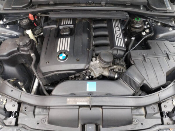 2008 BMW 3 Series AWD 328xi 4dr Sedan  •  116,992 miles - Image 4